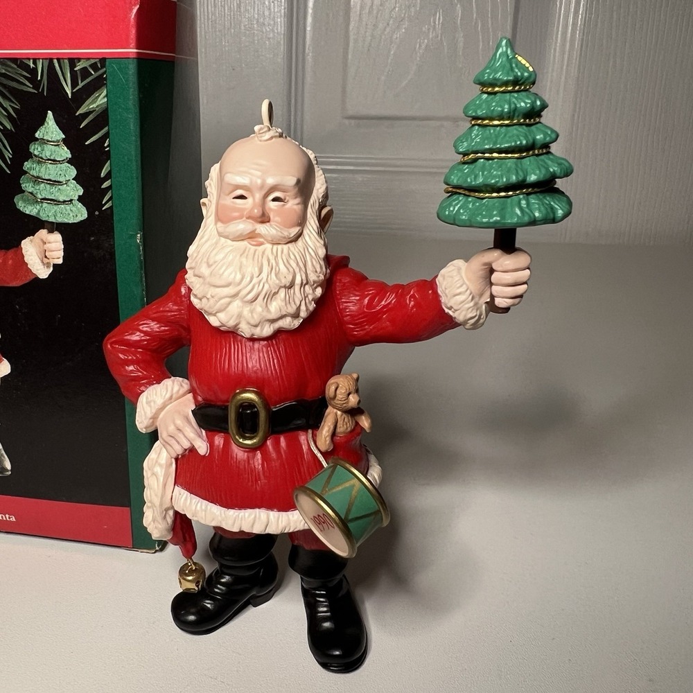Hallmark Keepsake Ornament Merry‎ Olde Santa Christmas Tree  1990